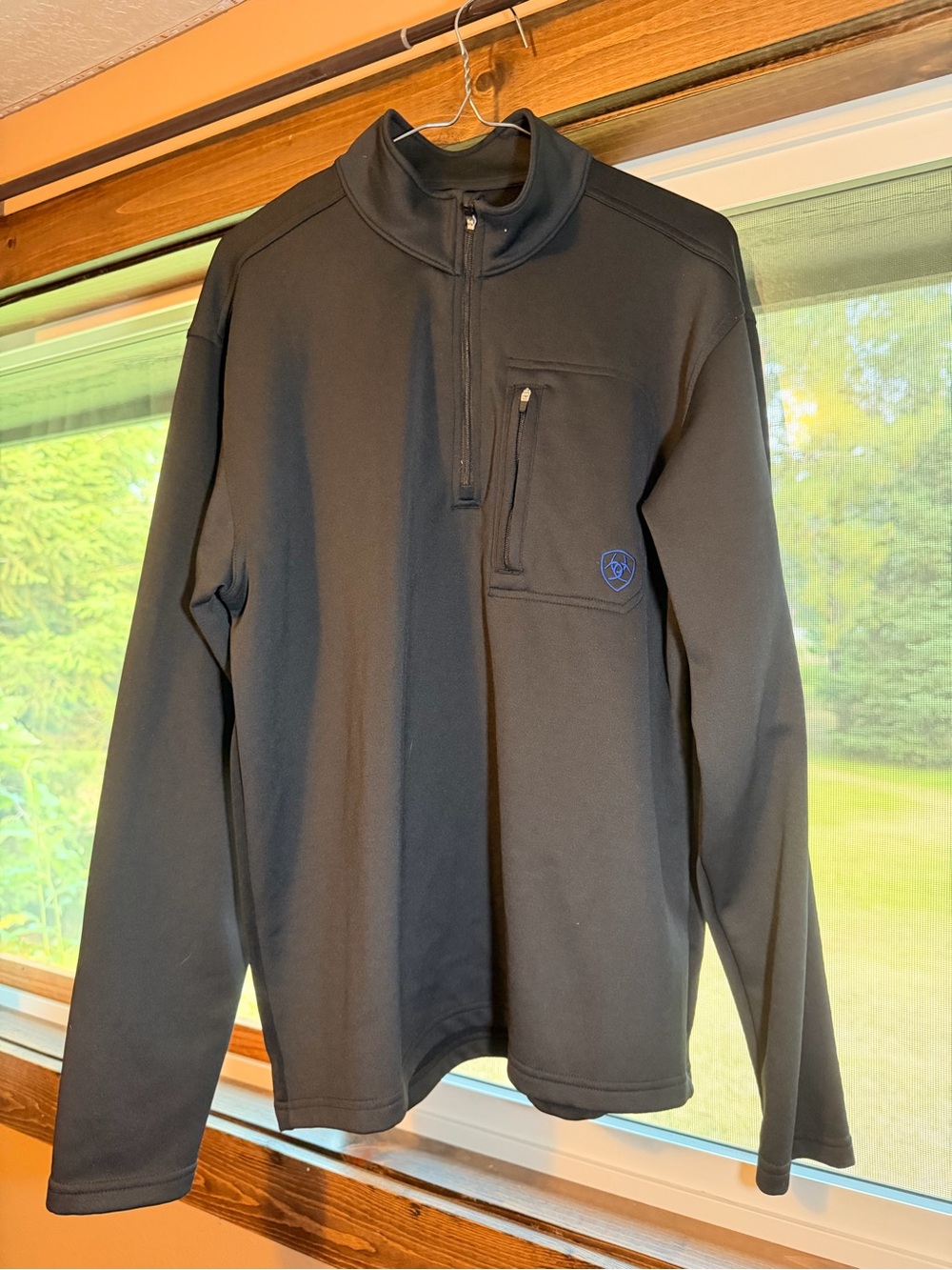 AriatTEK Black Performance Quarter Zip Pullover Men’s Medium
